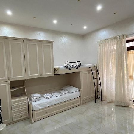 B&B Sasi Napoli Exterior foto